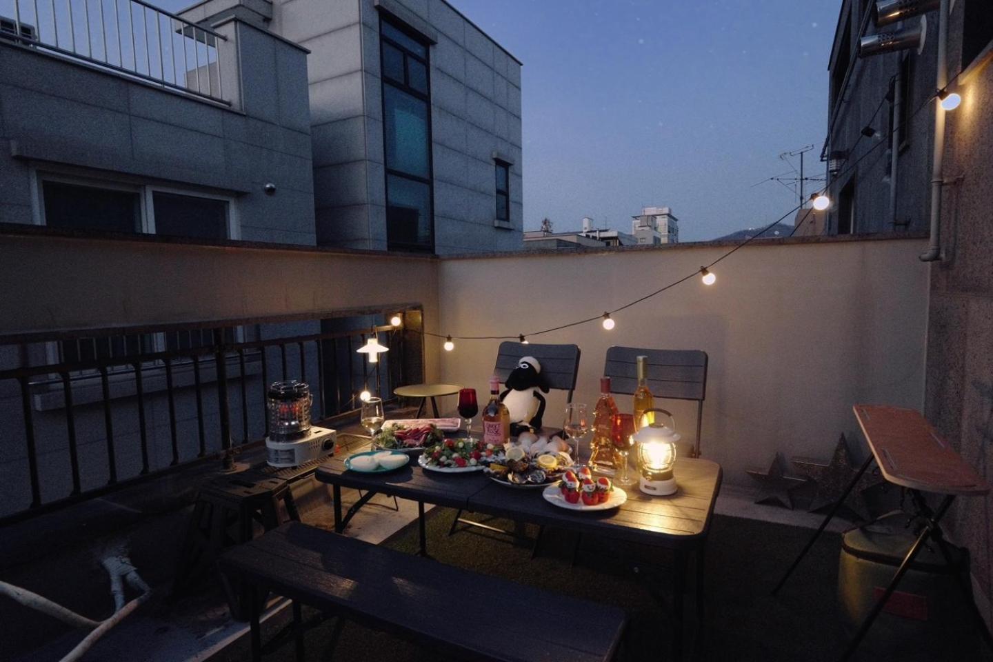 H House Yeonnam Lägenhet Seoul Exteriör bild